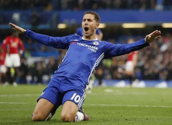 转折点山东男篮篮板制胜，法甲赛前攻防权衡，压力陡增，身体对抗强度拉满(黑子的篮球结局太扯了)