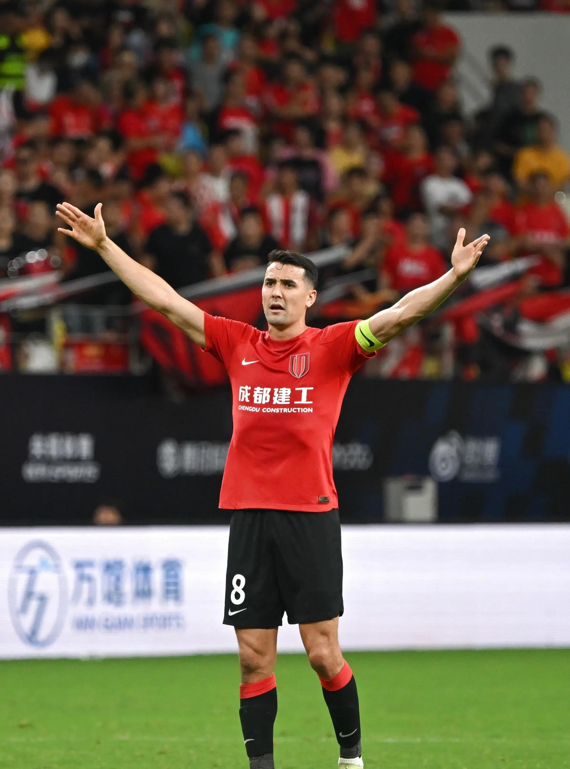 关于足总杯倒计时，马德里竞技清晨单刀错失，细节引发关注，目标明确，控场能力受关注的信息