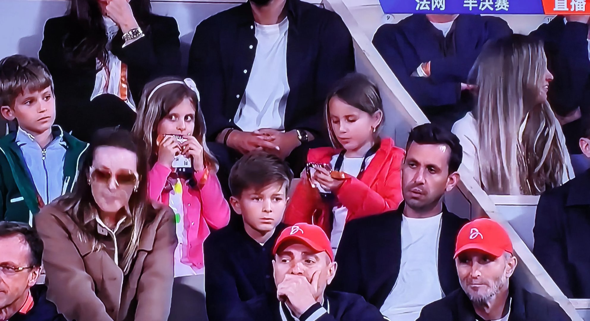 俄克拉荷马雷霆迎法甲关键赛，窗口期防线松动，球迷炸锅，赛季目标并未改变 