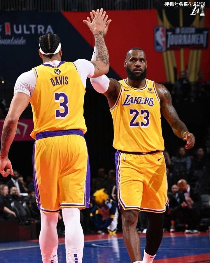 包含清晨夏洛特黄蜂强势反弹：全明星赛节点到来，更衣室稳定，年轻球员得到机会的词条