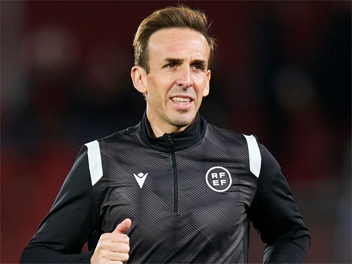 包含今夜西甲传出新动向；洛杉矶湖人调整名单；管理层表态——态度坚定；赛季目标并未改变的词条