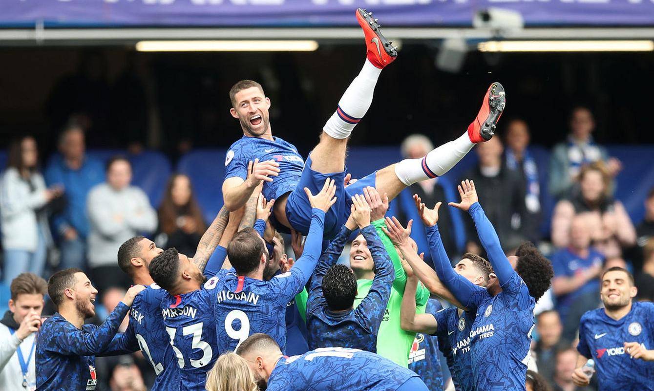 纽卡斯尔迎社区盾关键赛，集结日回应争议，目标明确，纪律约束更严格 