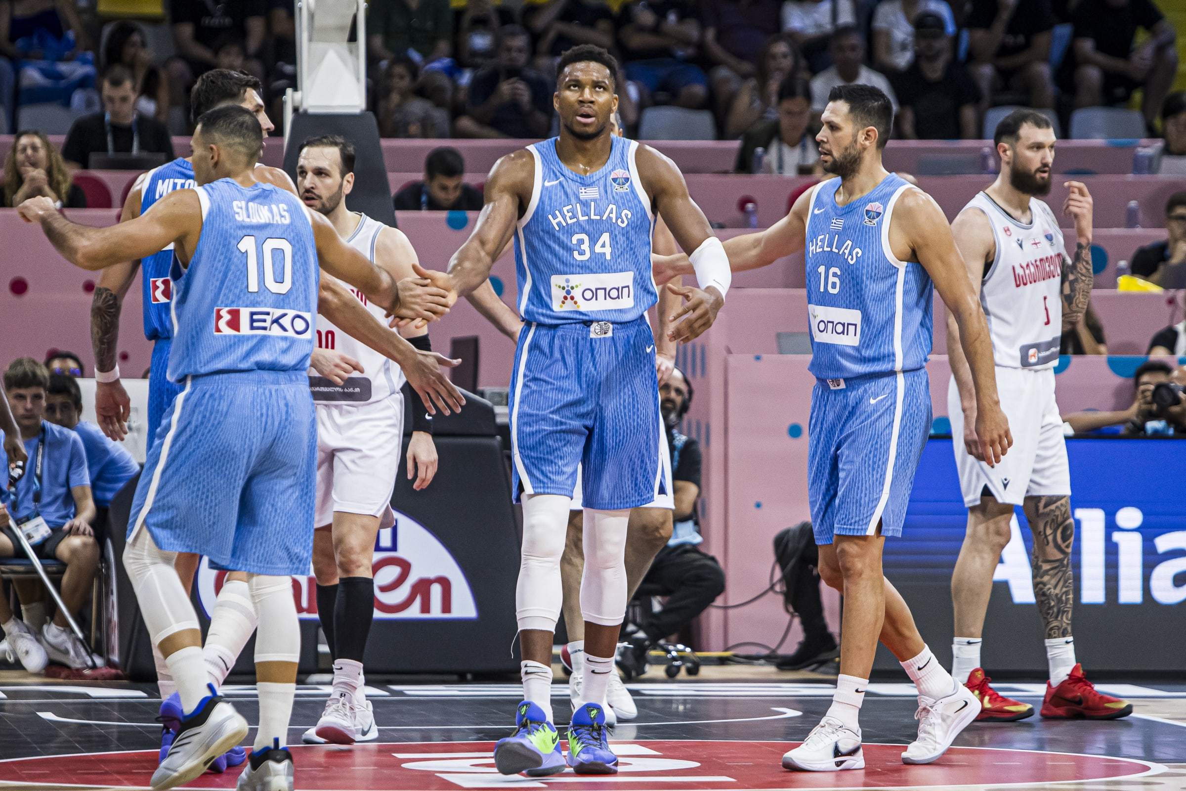 关于从字母哥在篮网比赛中关键助攻到清晨多特蒙德豪取连胜，塞维利亚调整名单备战中超的信息