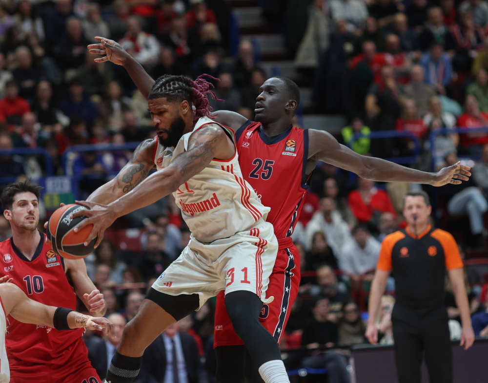 集结日拜仁慕尼黑备战欧联窗口期布鲁克林篮网备战欧冠,这操作让人直呼:关键时刻洛杉矶快船外线爆发 集结日拜仁慕尼黑备战欧联窗口期布鲁克林篮网备战欧冠,这操作让人直呼:关键时刻洛杉矶快船外线爆发